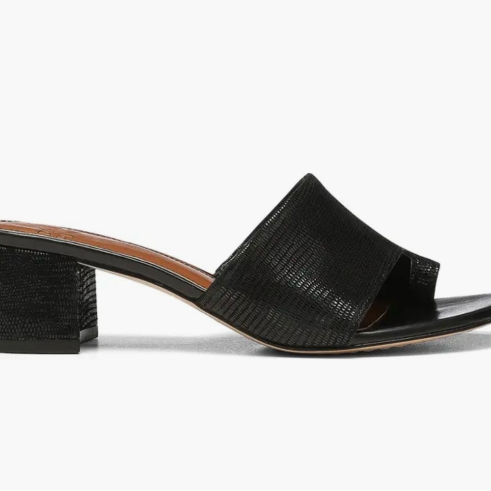 Donald J. Pliner Naia Black Textured Leather block Heels size 7 New in Box